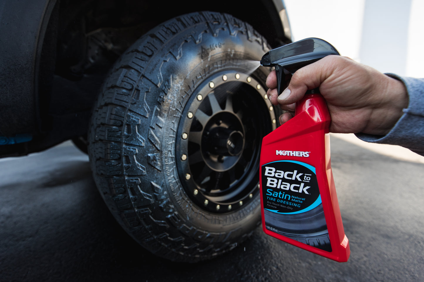 Back-To-Black Satin Tire Dressing 06816